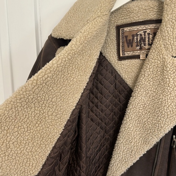 Vintage leather and shearling jacket - Picture 4 of 7